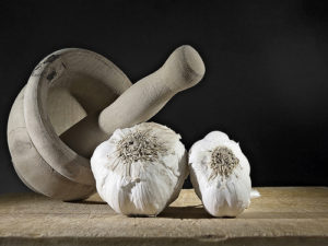 Knoblauch gegen Pickel